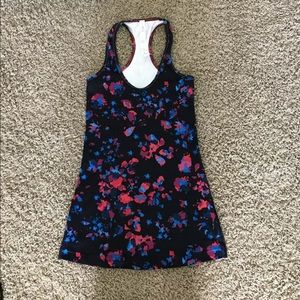 NWOT Lululemon tank